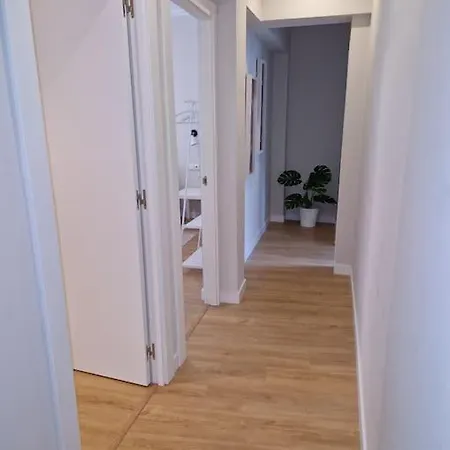 Hogar De Cristina كاسترو أورديالس